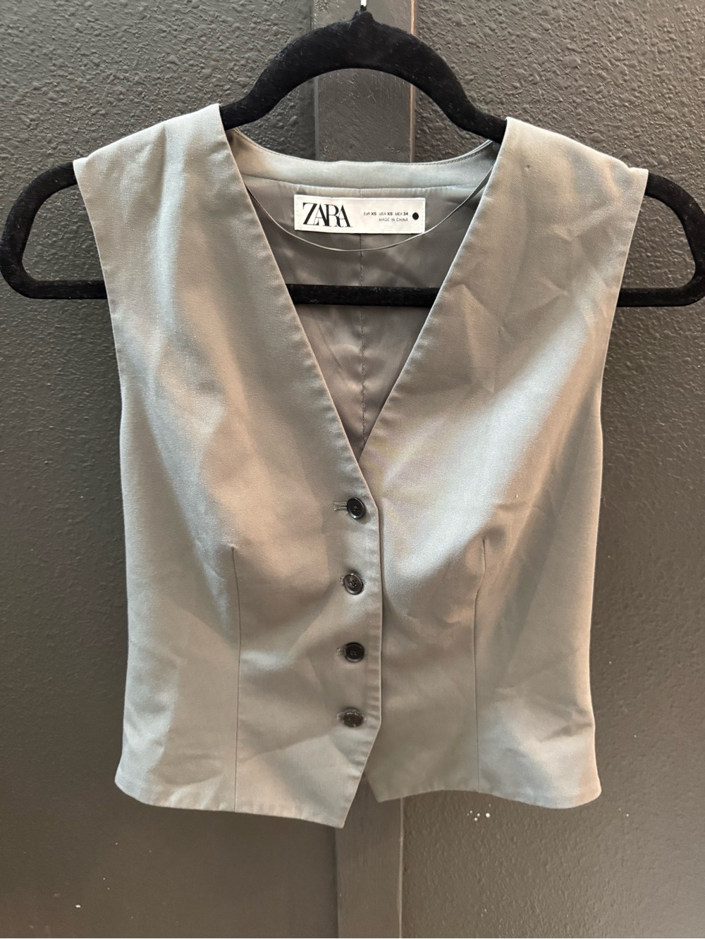 ZARA Light Gray V-Neck Button-Front Women's Vest